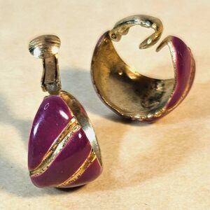 Vintage Clip on Earrings Pink Enamel